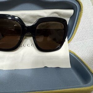 Gucci Black and Brown Sunglasses